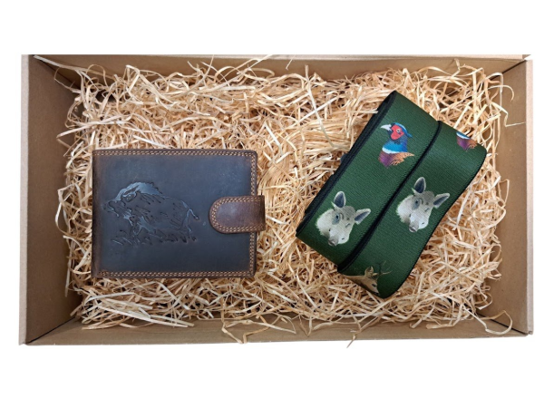 Dárkový set pro muže - Kožená peněženka a kšandy Myslivec (2)