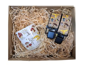 Dárkový set  - Kšandy a Hrnek motiv Houby (4)